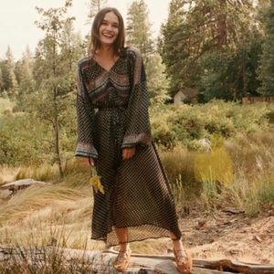 Doen 100% Silk Maxi Dress